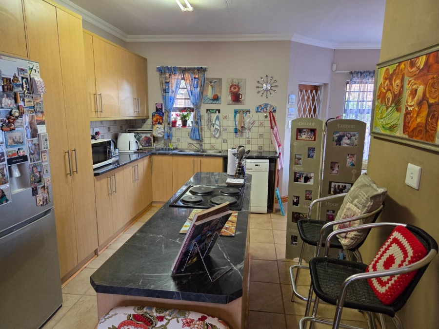 3 Bedroom Property for Sale in Langenhovenpark Free State